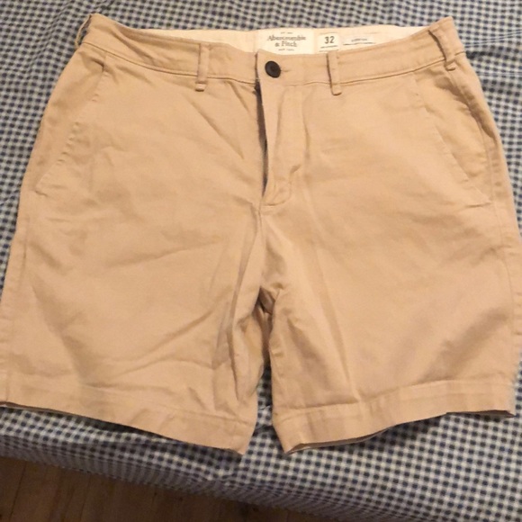 abercrombie and fitch khaki shorts